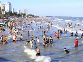 Desde Ho Chi Minh Playa de Vung Tau en grupo o tour privado