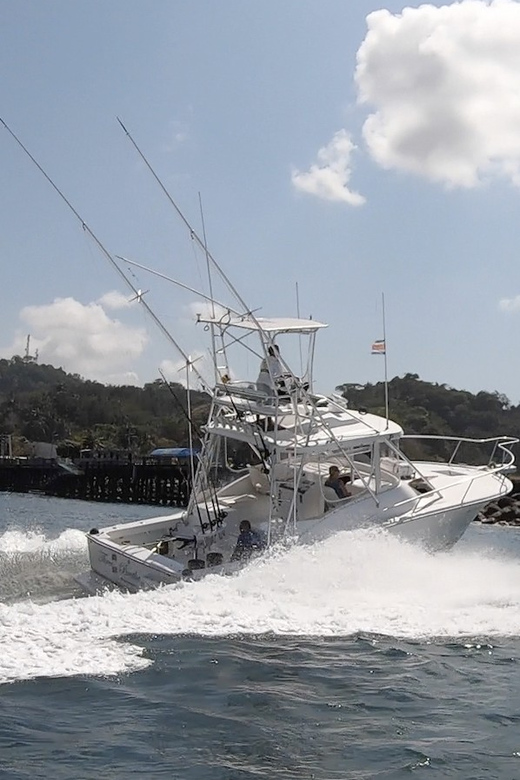 Offshore Fishing in Quepos Costa Rica - Tag Cabo Sportfishing