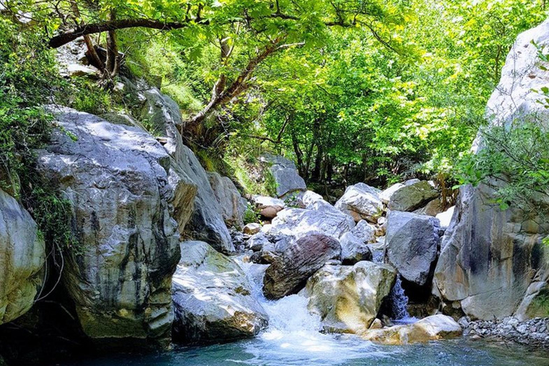 Shëngjergj: Bezoek de Shëngjergj waterval