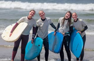 Porto: Surfkurs mit der ersten Surfschule in Porto!