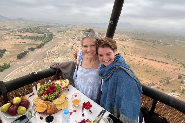 Marrakech: Ballonfahrt, Berberfrühstück und Kamelritt