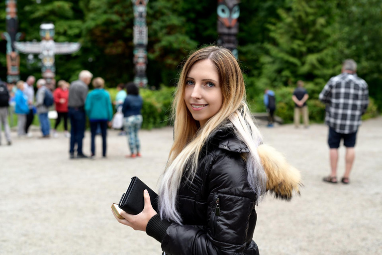 Vancouver Lookout Private Tour with Skip-the-line Tickets