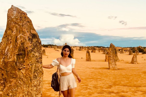 From Perth: Pinnacles, Sandboarding and Lobster Private Tour