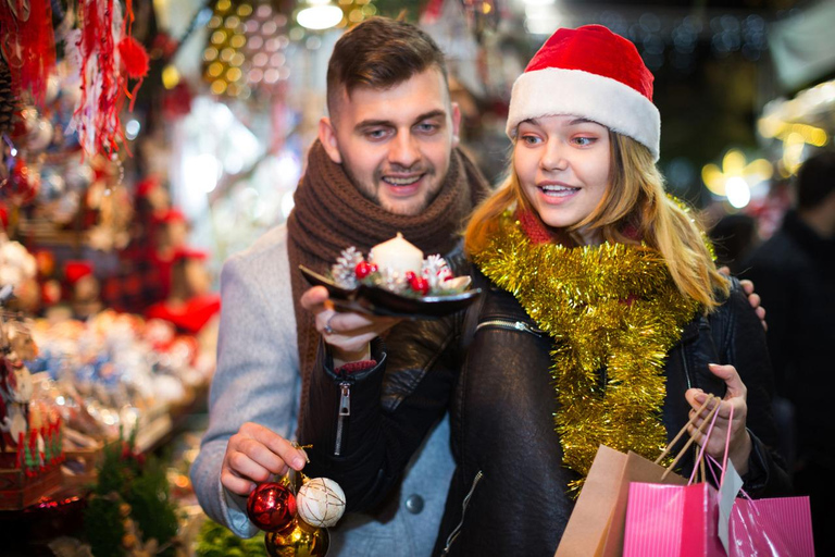 Weihnachtszauber: Spaziergang durch Granadas historische Highlights