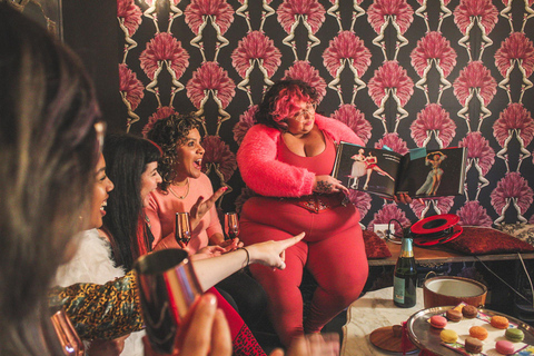 Montreal: Burlesque Dance Class Montreal: Burlesque Dance Class 2hrs in English
