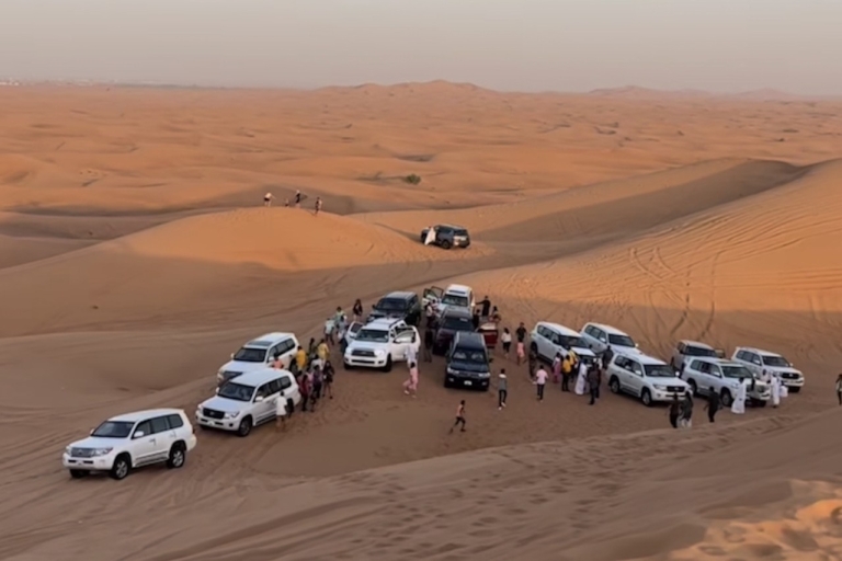 Safari na pustyni w Doha: walenie w wydmy, przejażdżka na wielbłądzie, morze śródlądoweSafari na pustyni w Doha: walenie w wydmy/przejażdżka na wielbłądzie/wizyta w morzu śródlądowym