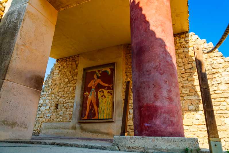 Heraklion: Heraklionin arkeologisen museon sisäänkäynti ja kierros