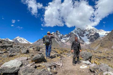 De Huaraz: Caminhada Santa Cruz - Llanganuco 4D/3N