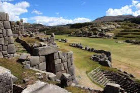 Cusco - Puno 5 Days / Machu Picchu-/ 4 nights Lago Titicaca