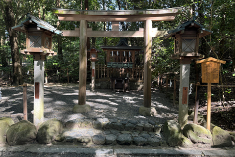 Nara: Utforska mysterierna i Omiwa Shrine