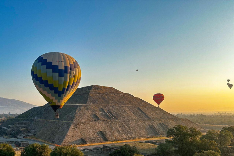 CDMX Teotihuacan balloon flight, breakfast &amp; pickup &amp; Mezcal