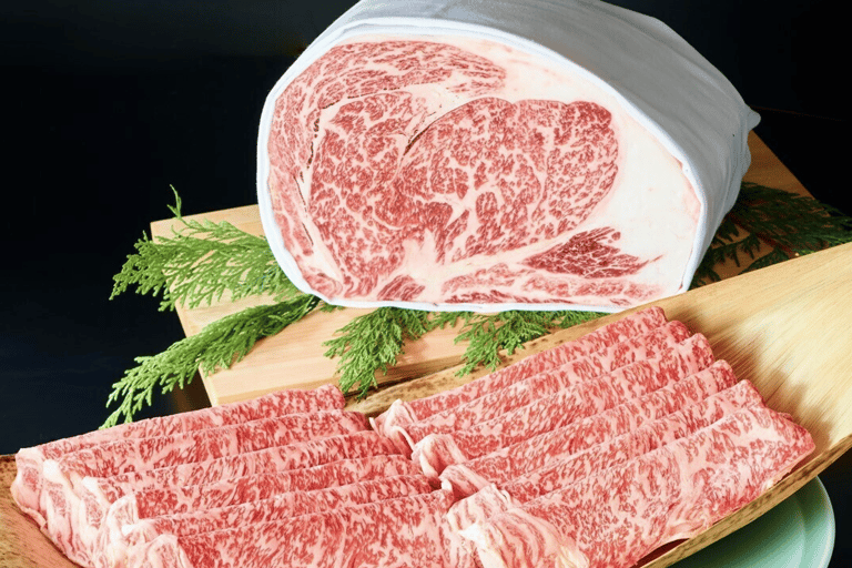 Osaka: Shabu-shabu de wagyu ilimitado. Reservas.Menú de solomillo de wagyu negro