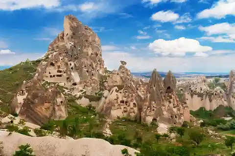 Kapadokya'da Öne Çıkanlar Yeraltı Şehri ve Açık Hava Müzesi