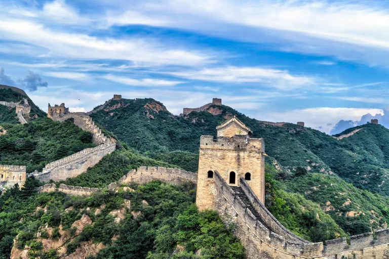 Beijing: Jinshanling Great Wall Guided Tour with Transfers 跟团游：车+票+观光车