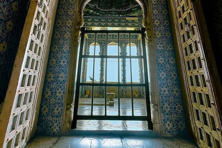 Jaipur: Hawa Mahal, Palace Guided Tour with Entry Ticket Jaipur: Hawa Mahal, Palace Guided Tour with Entry Ticket