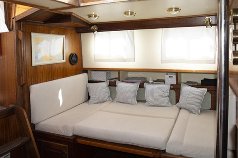 Menorca: Private Menorcan Llaut with Skipper – Full Day
