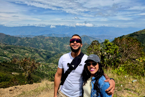 From Medellín: Santa Fé de Antioquia Private Day Trip
