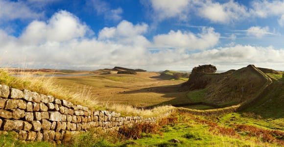 Rosslyn Chapel and Hadrian&#39;s Wall Small Group Day Tour