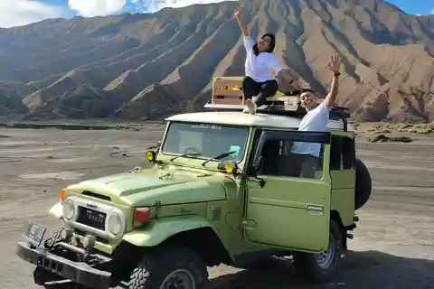 Surabaya / Malang: Bromo Afternoon Ultimate Tour