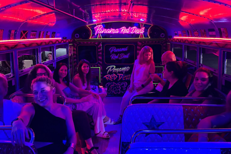 Panama City: Tour in Chiva Turística & Amador & Rooftop Bar