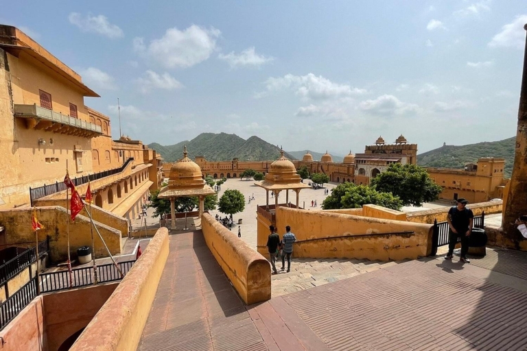 Jaipur : entrée accélérée à Amer Fort et guide/transfert en optionBillet d'entrée seulement