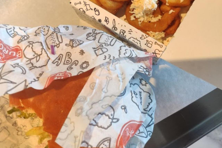 Chisinau: Private City Walking/shopping Tour