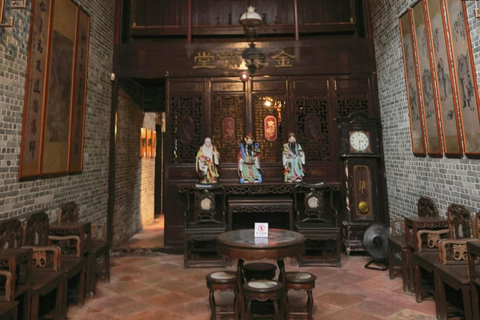 Guangzhou Local Life: Urban Village, Local Market & Old Town Guide for Spanish, French, Russian, Japanese, or Korean