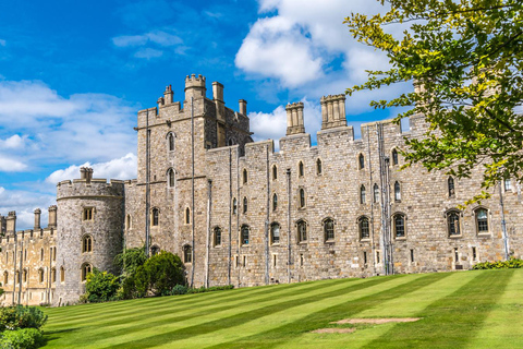 Exclusive Windsor Castle Entry, Audio Guide & Transportation