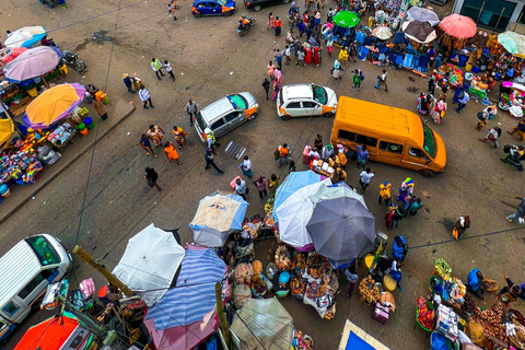 Accra: Makola Market Guided Tour with Local Guide