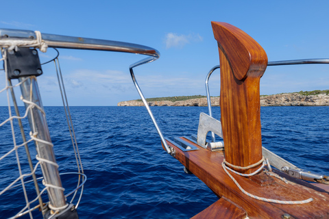 From Cala Galdana, Menorca: Half-Day Boat Excursion with Local Skipper