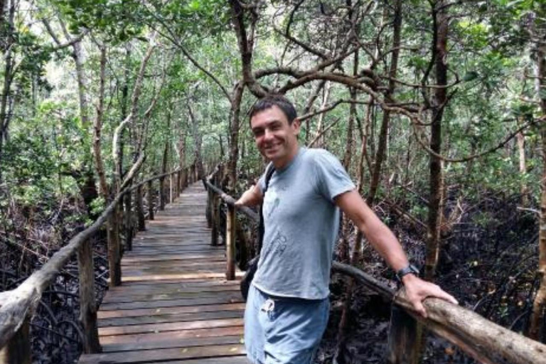 Zanzibar: Jozani Forest, Spice Farm & Stone Town Full-Day. TOUR WITH HOTEL TRANSFER PICKUP AND DROP