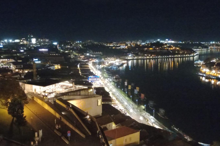 Porto / Lissabon Transfer mit Nazaré &amp; Óbidos