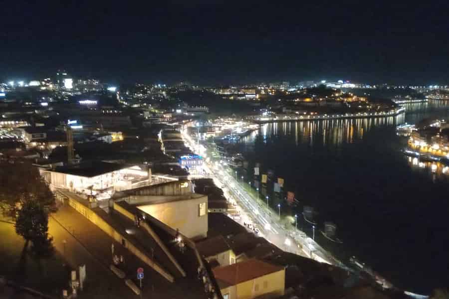 Porto / Lissabon Transfer mit Nazaré & Óbidos. Foto: GetYourGuide
