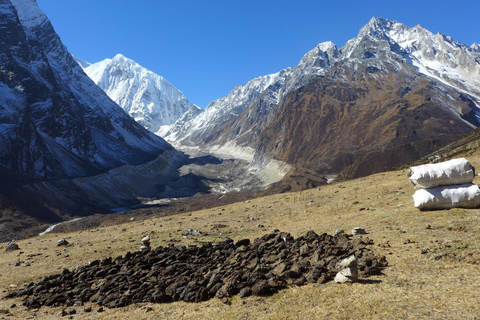 Kathmandu: Mt. Manaslu 19-Day Trek