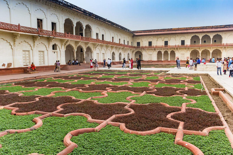 Visite de la vieille ville d'Agra et de son bazar, avec le Taj Mahal et le Fort d'AgraVisite privée avec voiture, chauffeur, guide et billets pour les monuments