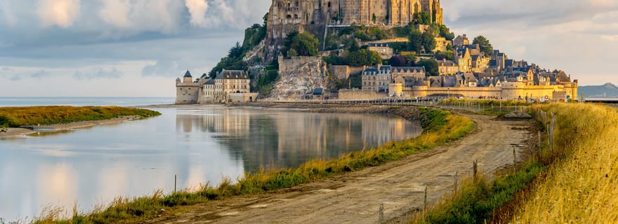 Mont-St-Michel : visite guidée en petit groupe avec billet d'entrée à l'abbaye