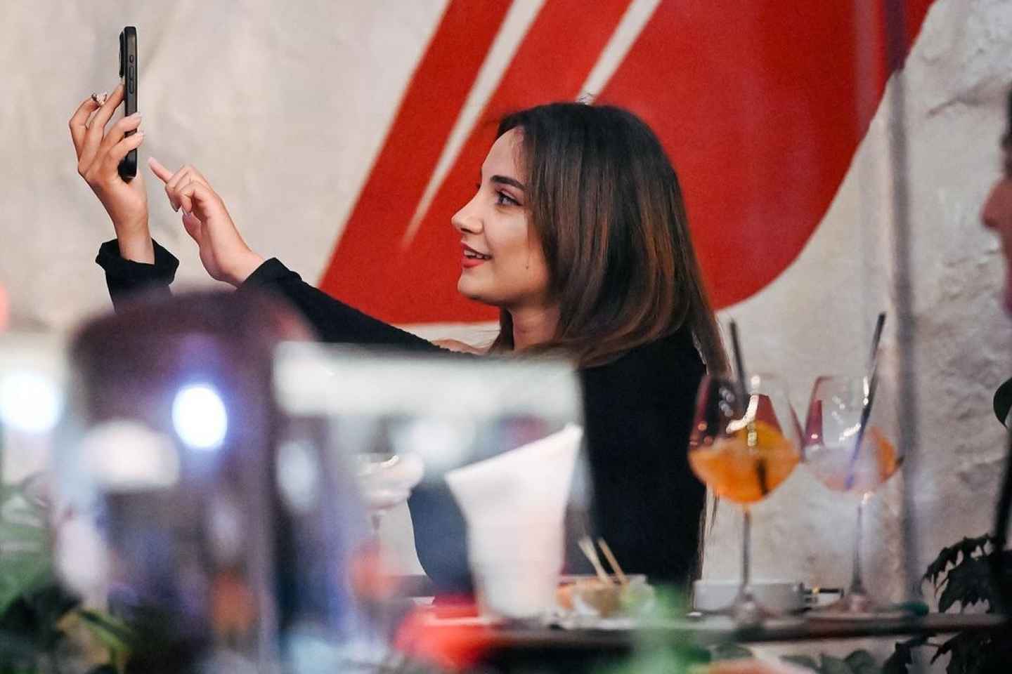 Tirana: Pub Experience with Tarot Cards and 5 Cocktails