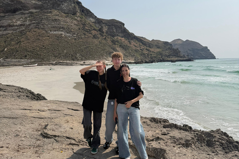 Salalah: West Coast Tour with Beaches and Cliffs