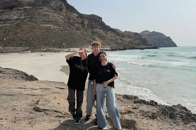 Salalah: West Coast Tour with Beaches and Cliffs