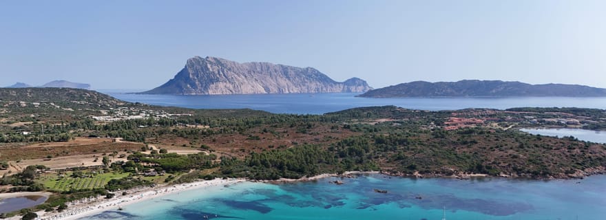 Au départ de San Teodoro : mini-tour en canot pneumatique dans l'archipel de Tavolara