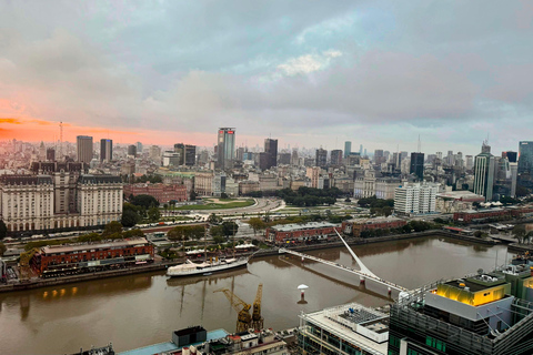 Buenos Aires al anochecer: Una experiencia con las luces de la ciudad y la puesta de sol