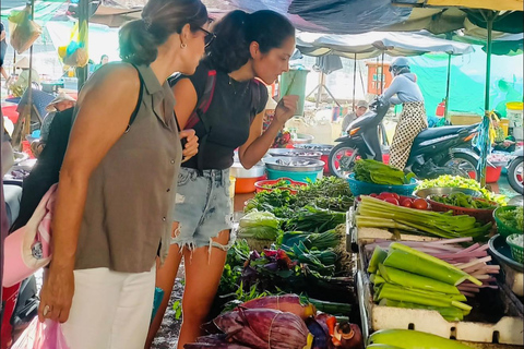 Da Nang: 5 famous dishes cooking class with market trip