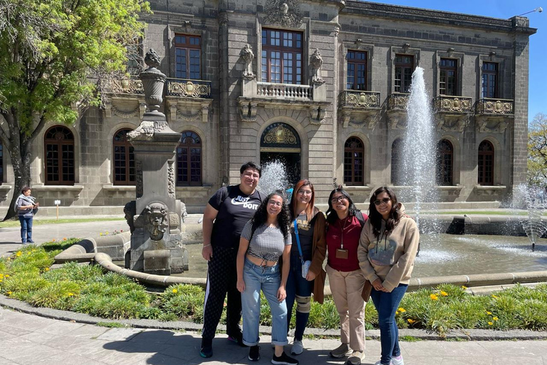 Mexico City: Chapultepec Walking Tour Museums "From Heroes to Origins"