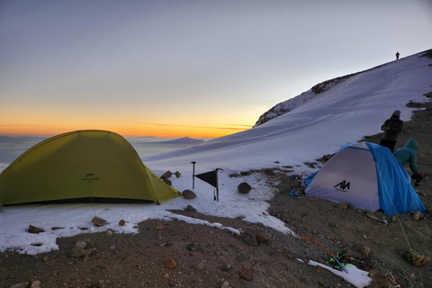 Conquer the summit of the Iztaccihuatl volcano Conquer the Summit of the Iztaccihuatl volcano