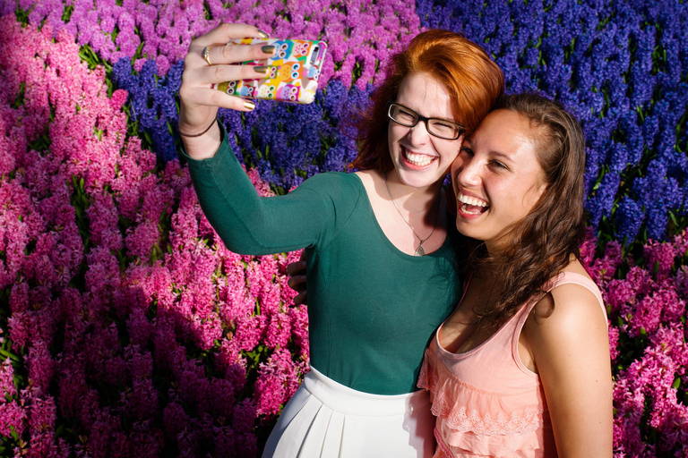 From Rotterdam and The Hague: Bus Tour with Keukenhof Ticket