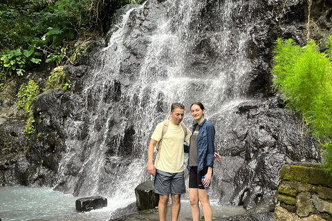 Bali : Atelier de joaillerie en argent de Sidemen et randonnée à véloAventure cycliste à Sidemen et chute d&#039;eau à Gembleng