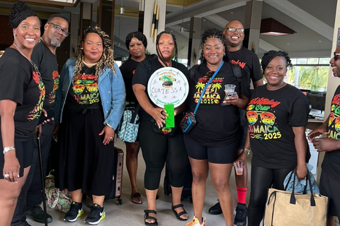 Montego Bay: Airport Transfer with City Tour and Food Stop Montego Bay Hotels: Round-trip Airport Transfer