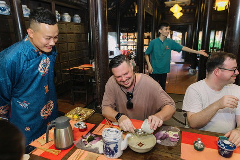 Hue：杯中莲茶艺工坊英语课