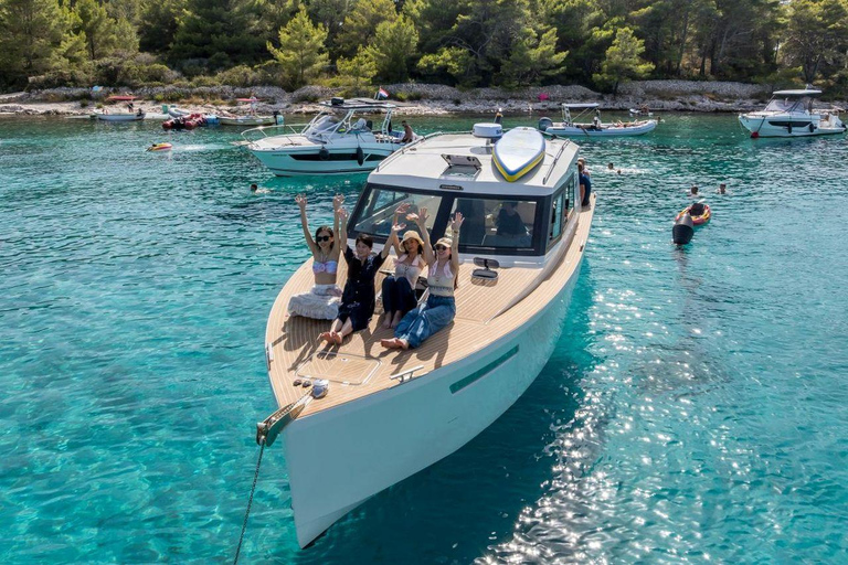 From Split: Blue Cave and Hvar Guided Tour by Luxury Boat