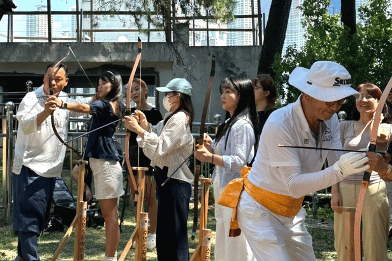 Busan: Traditional Culture Experience Tour with Lunch